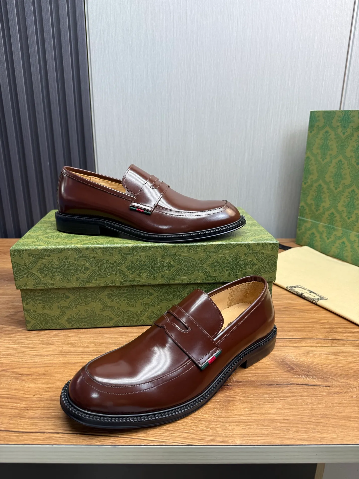 Factory price 520💰 ＧＵＣＩＩ Men's business casual leather shoes, luxurious and noble👞All imported original brand leather, just to create a more comfortable wearing experience, upper: original cowhide ➕Imported full cow lining, original outsole ✔️36-45 (45 non-returnable)
